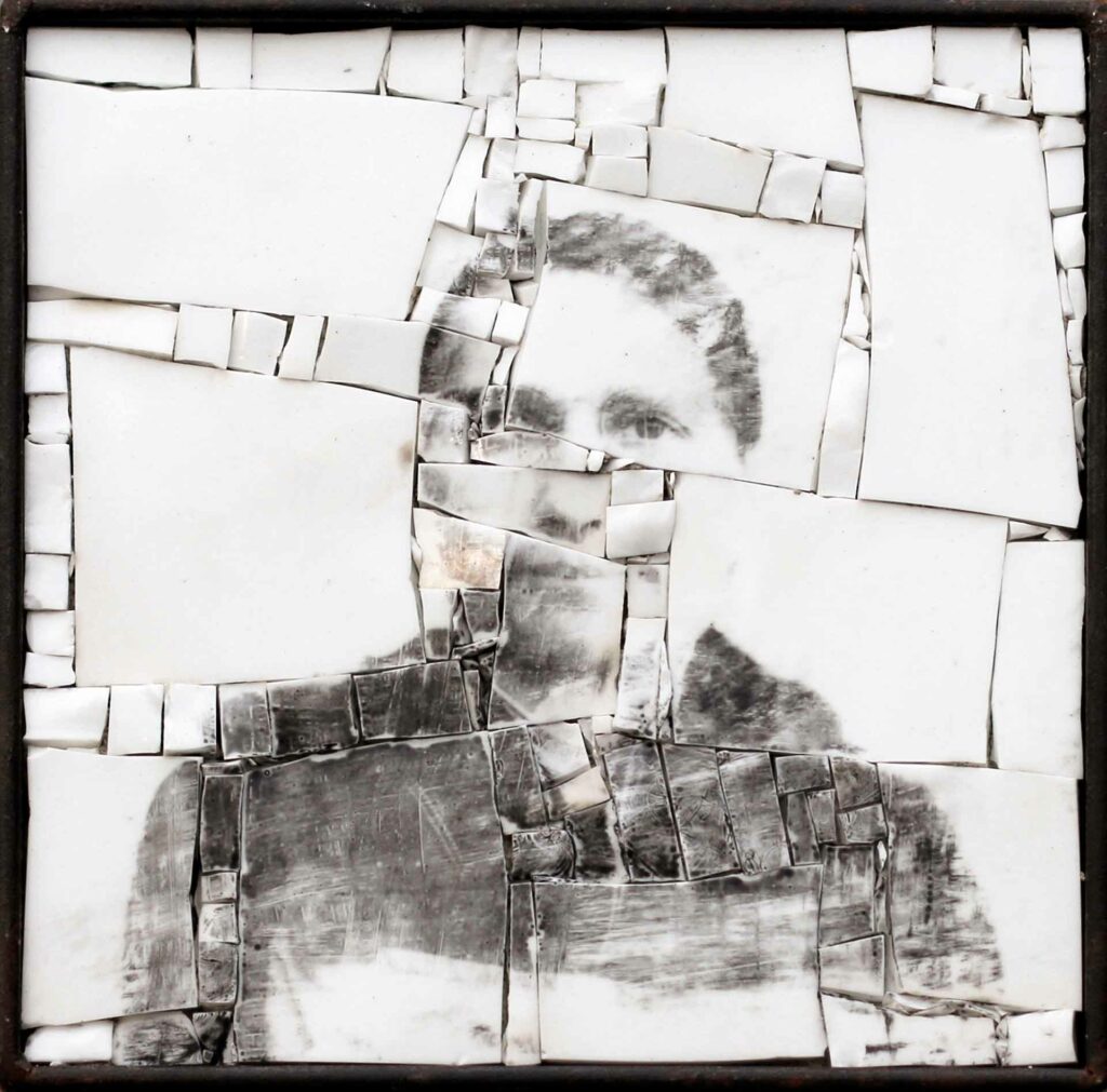 Monstre 9, portrait photographique anonyme en mosaïque par Clément Mitéran